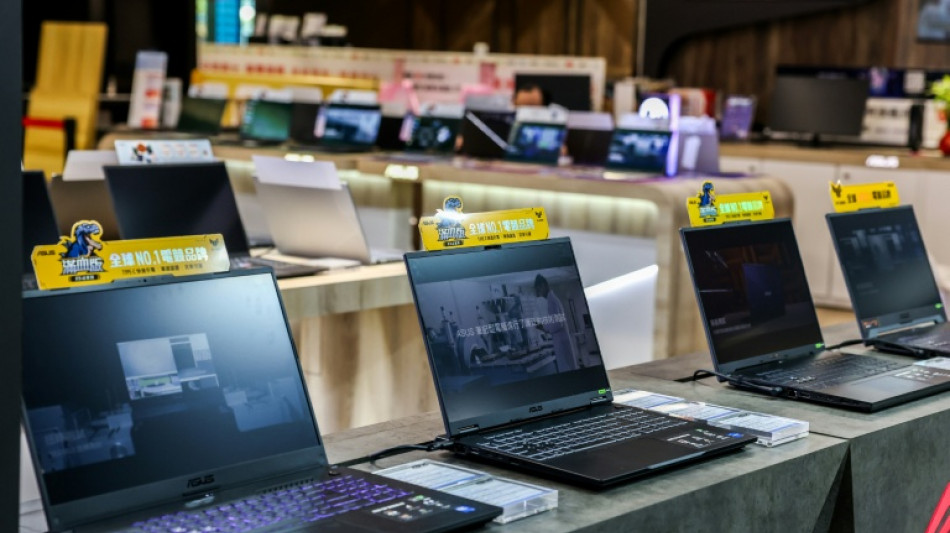 Betrug aufgeflogen: 18-J&auml;hriger bestellt Waren f&uuml;r hunderttausend Euro an Schule