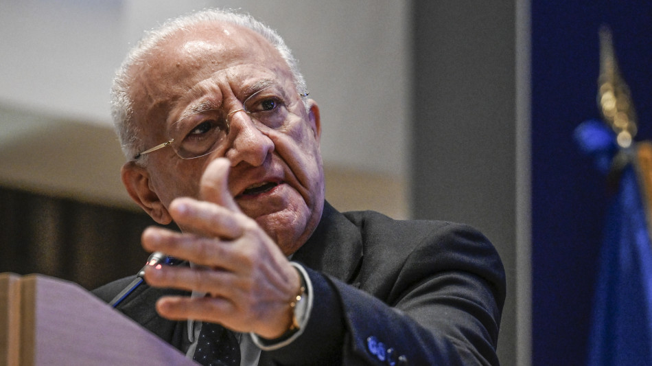 De Luca, la Campania non si vende, i ciucci non governeranno