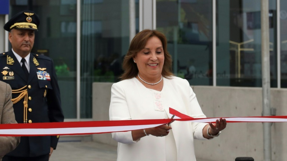 ¿La presidenta más impopular del mundo? Dina Boluarte se aferra al poder en Perú