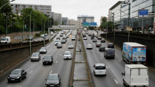 Paris: vitesse limit&eacute;e &agrave; 50 km/h sur le p&eacute;riph&eacute;rique d&egrave;s le 1er octobre, selon Hidalgo
