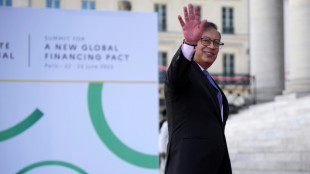 Petro aboga por plantear en cumbre UE-Celac "cambiar deuda por acci&oacute;n clim&aacute;tica"