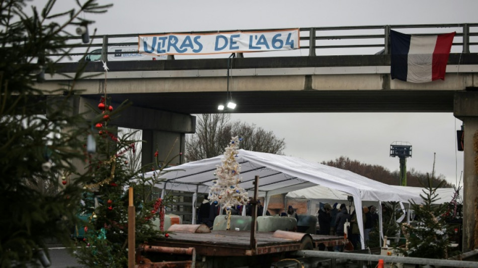 Col&egrave;re agricole: r&eacute;veillon en vue sur les barrages du Sud-Ouest