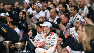 F1: "Max contre McLaren", duel dans le d&eacute;sert &agrave; Bahre&iuml;n