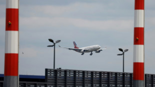 Britischer K&ouml;nig Charles III. und Ehefrau Camilla in Berlin gelandet