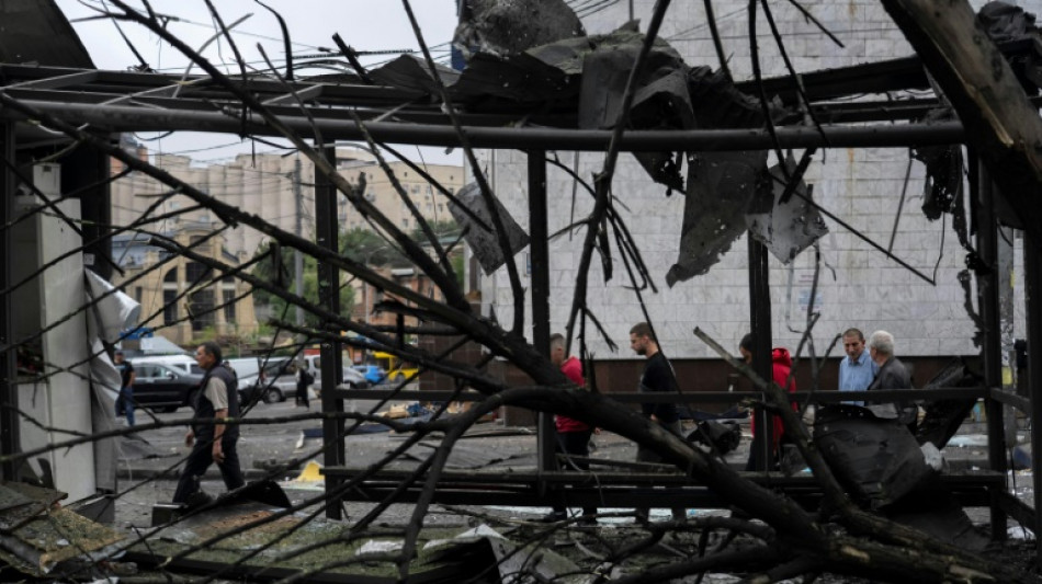 Ukraine: nouvelles frappes nocturnes russes, au moins un mort &agrave; Kiev