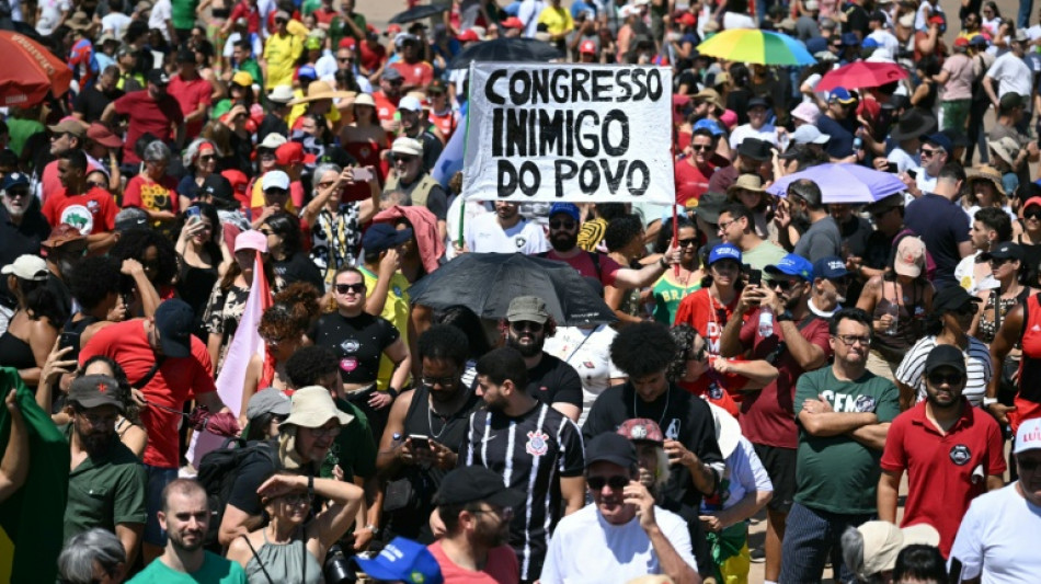 Brazilians protest bill boosting lawmakers' immunity