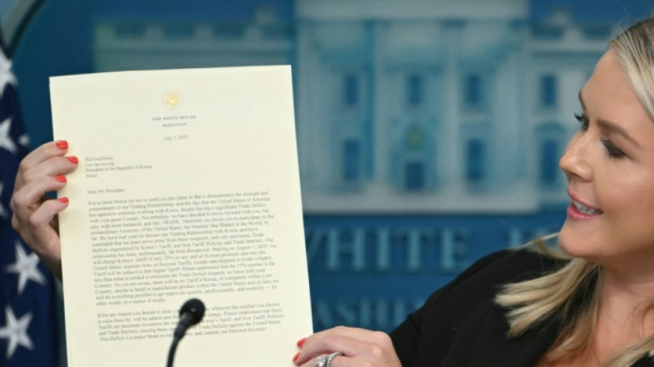 Trump verl&auml;ngert Zollfrist f&uuml;r EU bis August und k&uuml;ndigt 14 L&auml;ndern Aufschl&auml;ge an