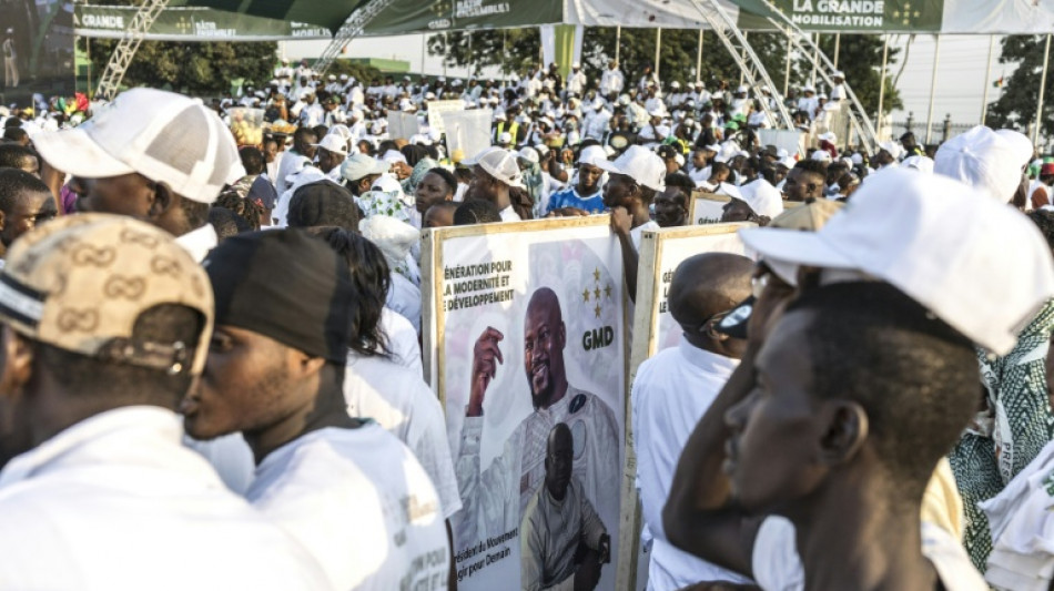 Guinea disuelve 40 partidos pol&iacute;ticos, incluidos los principales de la oposici&oacute;n
