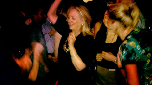 Ex-US-Au&szlig;enministerin Clinton springt Finnlands Regierungschefin zur Seite