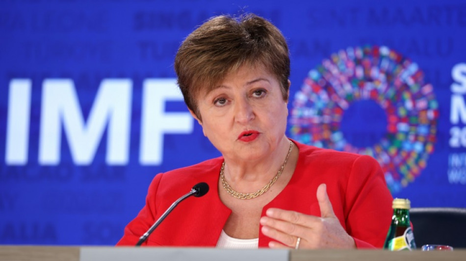 FMI recort&oacute; los sobrecargos por deuda que pagan Argentina, Ucrania y otros pa&iacute;ses