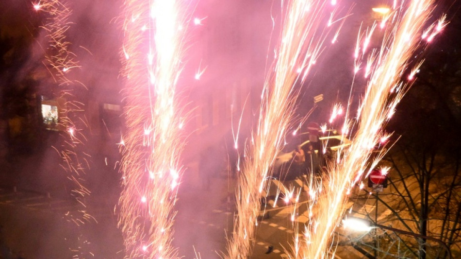 Mutma&szlig;licher Handel mit illegaler Pyrotechnik: Mehrere Durchsuchungen in Bayern