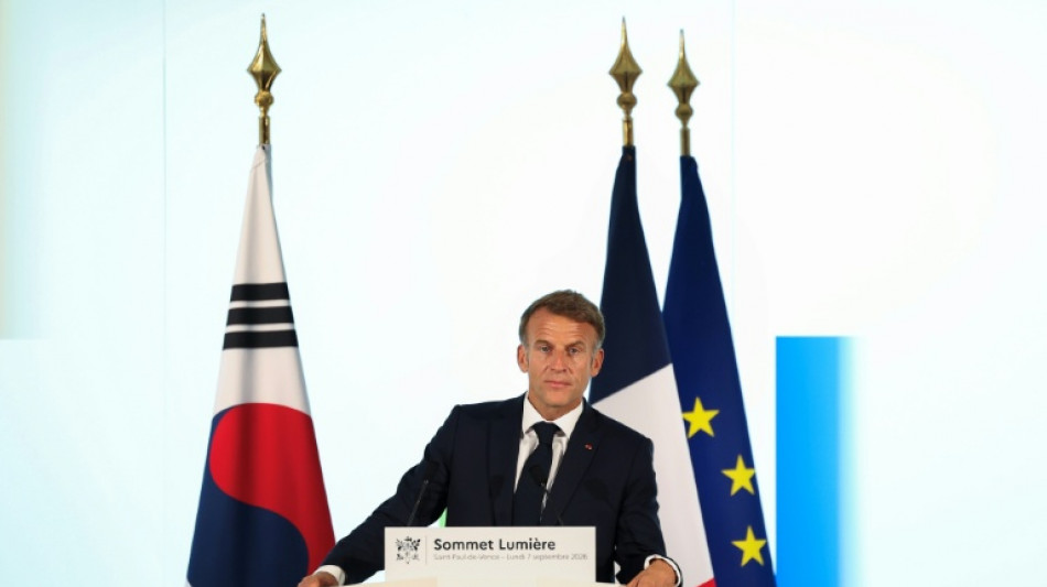 El Siglo Futuro - Macron presiona a la UE para vetar las redes sociales a los menores de 15 años
