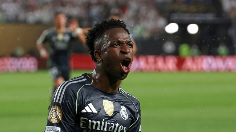 Vinicius stars as Real Madrid ease into Club World Cup last 16