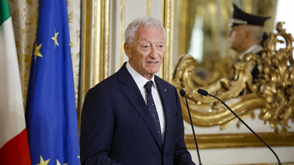 Buonfiglio 'condannati ad essere un modello di comportamento'