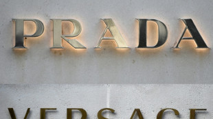 Grupo italiano Prada anuncia compra da sua rival Versace por € 1,25 bilhão