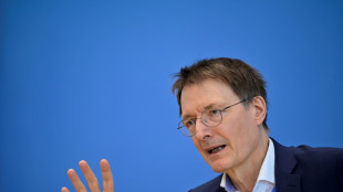 Lauterbach k&uuml;ndigt neue Impfkampagne und &uuml;berarbeitetes Testkonzept an