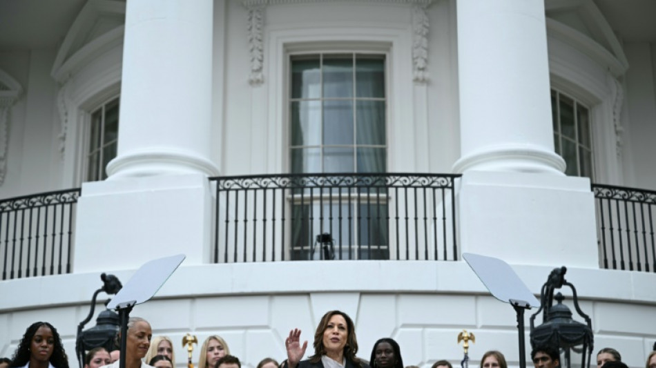 El emoji del coco se convierte en un s&iacute;mbolo de apoyo a Kamala Harris