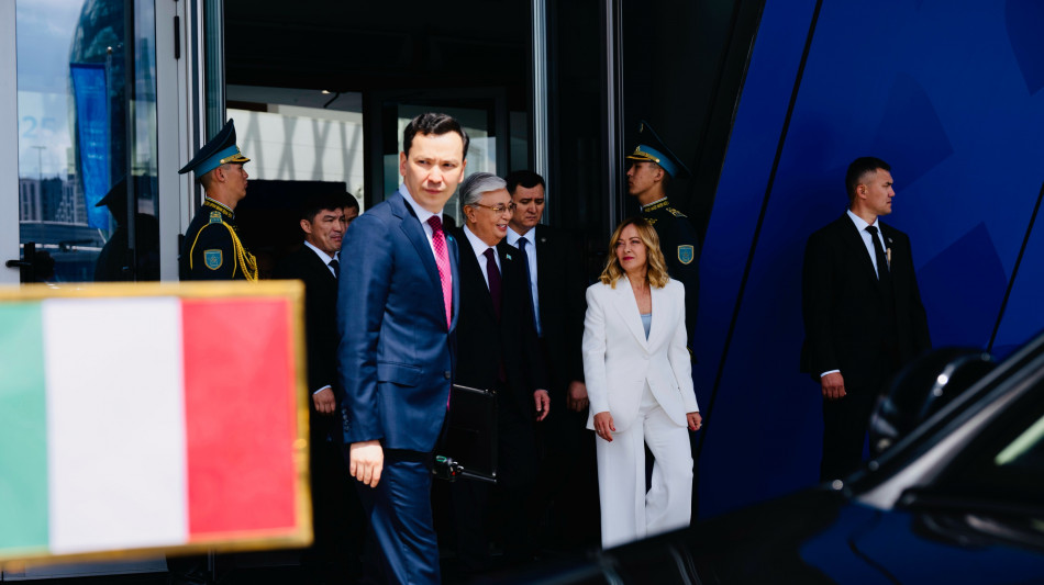 Meloni, la Francia è una nazione amica, si è montata molta panna