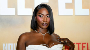 Aya Nakamura vis&eacute;e par des attaques racistes: l'enqu&ecirc;te avance, avec des gardes &agrave; vue et du mat&eacute;riel saisi