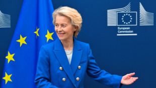 UE suspende contramedidas ao 'tarifaço' de Trump, mas tensão EUA-China persiste