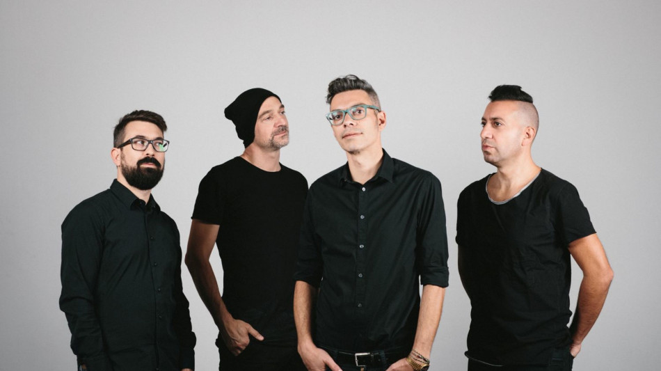 Perturbazione, 'uguali ma diversi rileggiamo De Andr&eacute;'