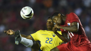 Apostas e futebol, o tr&aacute;fico de drogas amea&ccedil;a o esporte mais popular do Equador