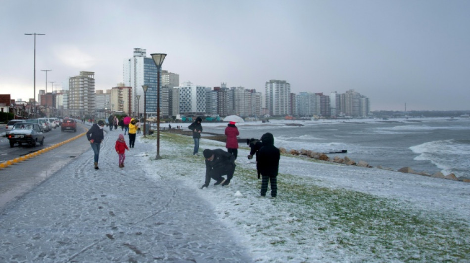 Record cold grips Argentina, Chile and Uruguay