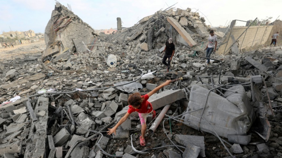 Gaza: difficiles n&eacute;gociations sur une tr&ecirc;ve, 64 morts selon la D&eacute;fense civile