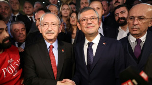 Graft case piles pressure on Turkey's main opposition