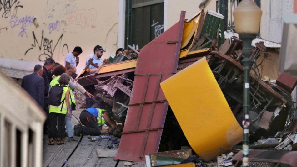 Portugal busca respuestas tras accidente de funicular que dejó 16 muertos en Lisboa