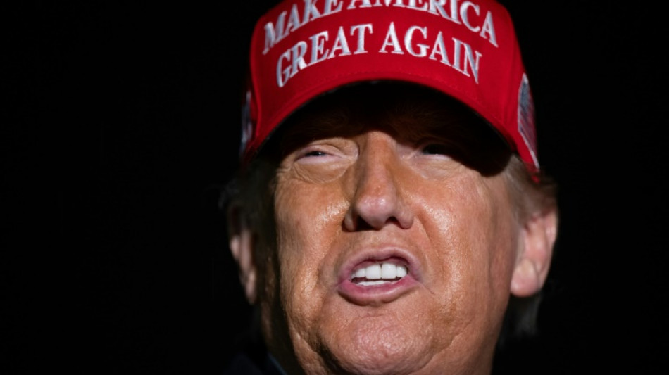 EUA critica negocia&ccedil;&otilde;es tarif&aacute;rias com a China e relata avan&ccedil;os com a UE