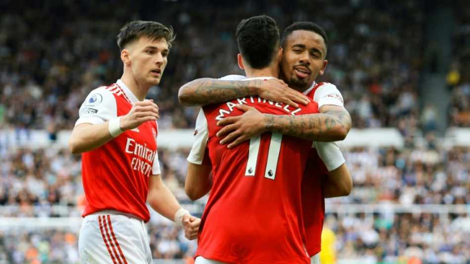 Arsenal vence Newcastle e volta a ficar a 1 ponto do City no Ingl&ecirc;s