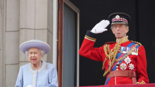 Eine prunkvolle Parade und Jubelrufe zum 70. Thronjubil&auml;um der Queen