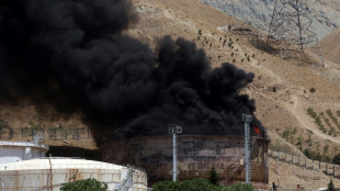 Trump pede 'rendi&ccedil;&atilde;o incondicional' do Ir&atilde;