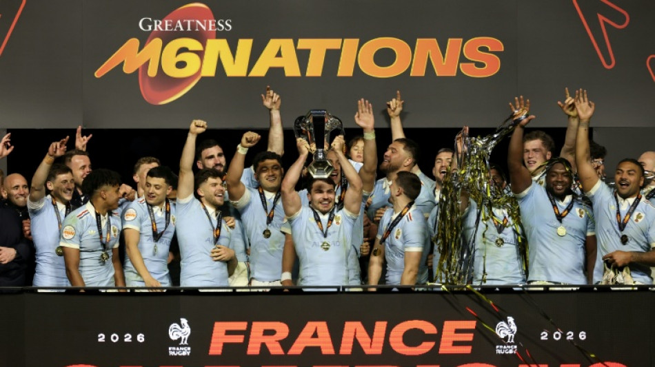 Six nations: le XV de France bat l'Angleterre 48-46 et remporte un deuxi&egrave;me Tournoi d'affil&eacute;e
