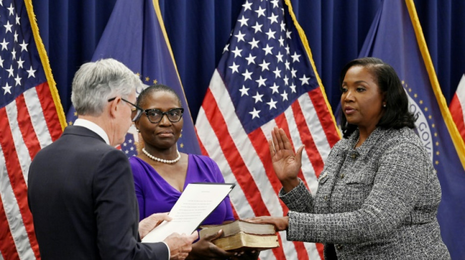 Lisa Cook, governadora do Fed, processa Trump por tentar demiti-la