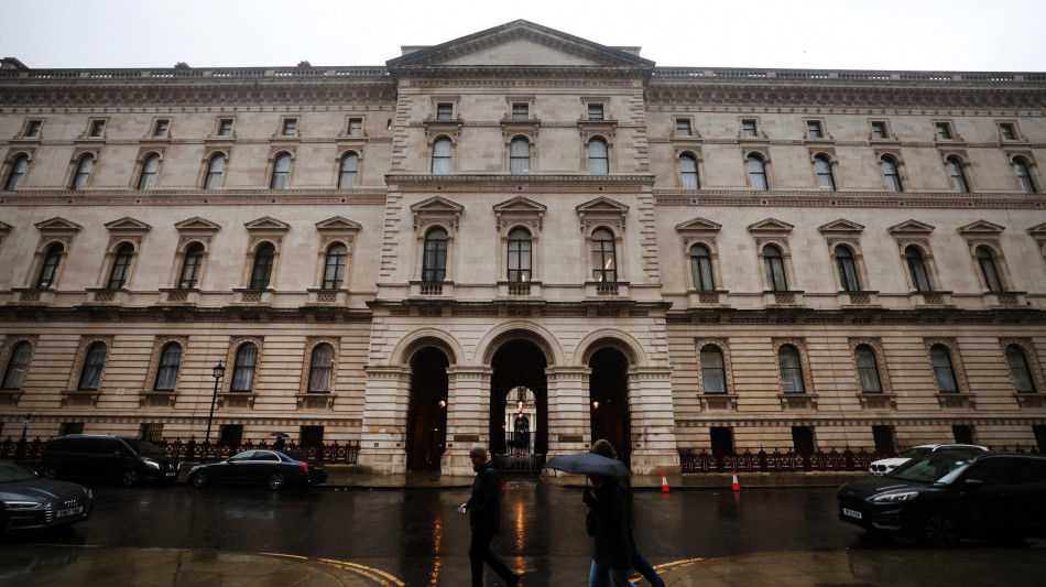 Governo Gb ritira 'temporaneamente i suoi diplomatici' dall'Iran