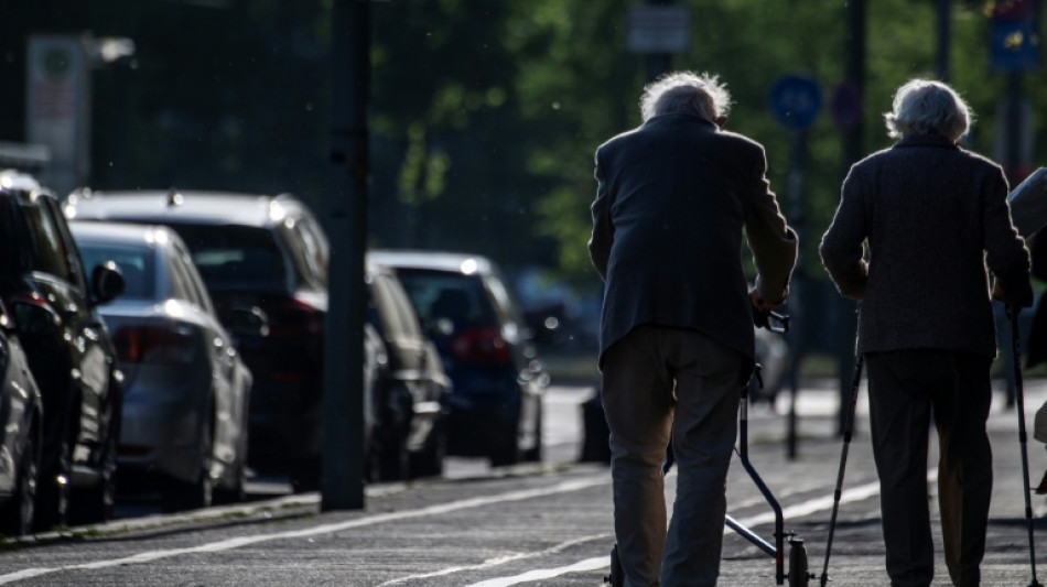 Gewerkschafter und Arbeitgeber kritisieren Regierungspl&auml;ne zur Aktivrente