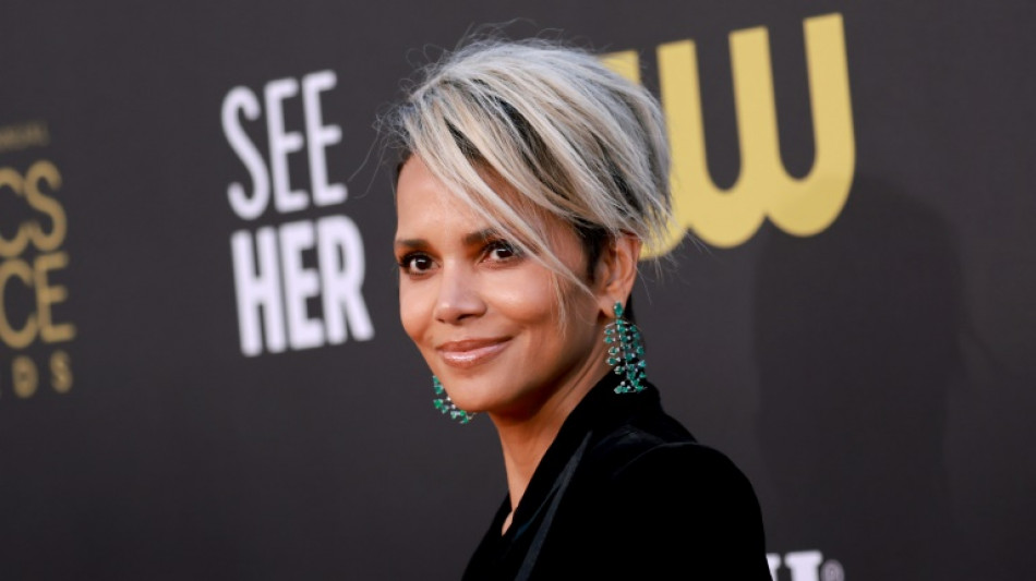 Cannes: l'actrice Halle Berry, l'&eacute;crivaine Le&iuml;la Slimani et le cin&eacute;aste Hong Sangsoo membres du jury (festival)
