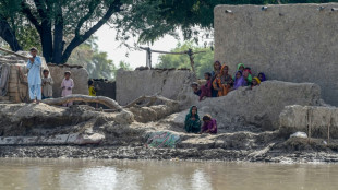 Pakistan: au nom de l'honneur, des femmes forc&eacute;es &agrave; rester dans leur village inond&eacute;