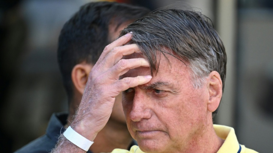 Bolsonaro &eacute; transferido para pres&iacute;dio com melhores condi&ccedil;&otilde;es 