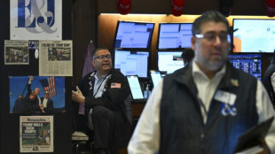 Wall Street ouvre en hausse, port&eacute;e par le secteur technologique