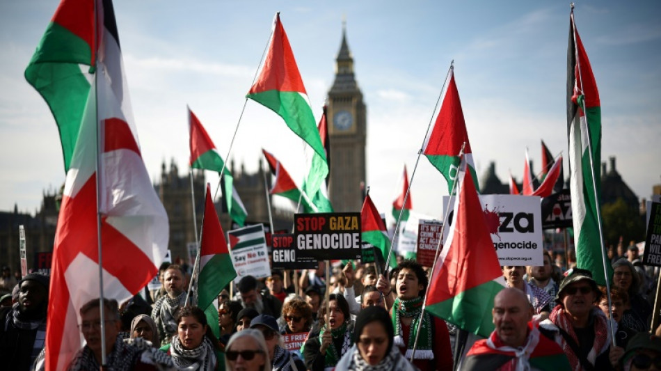 Gaza: entre soulagement et scepticisme, des dizaines de milliers de personnes dans les rues de Londres