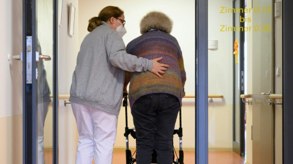Umfrage: Fast zwei Drittel sehen Pflegeversorgung gef&auml;hrdet