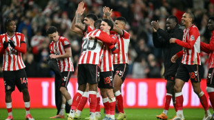 Angleterre: Arsenal sous surveillance, jour de fête à Sunderland