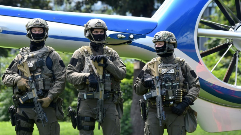 Gro&szlig;razzia gegen mutma&szlig;liche Drogenh&auml;ndler mit rund 250 Polizisten