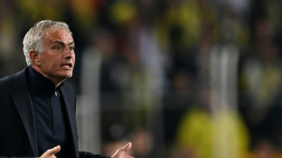 Mourinho poised for Benfica return after Lage sacking