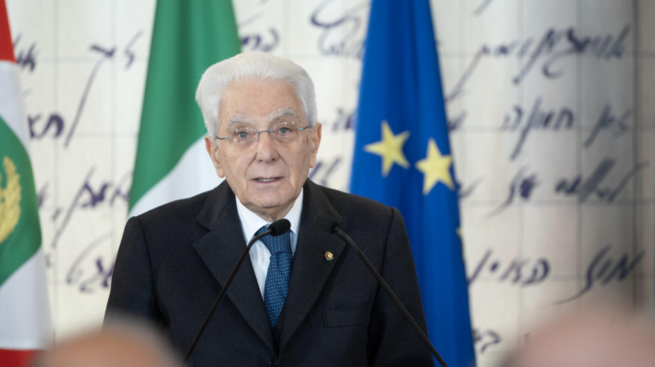 Salute: Mattarella, tutti abbiano pari diritti e pari opportunit&agrave; cure