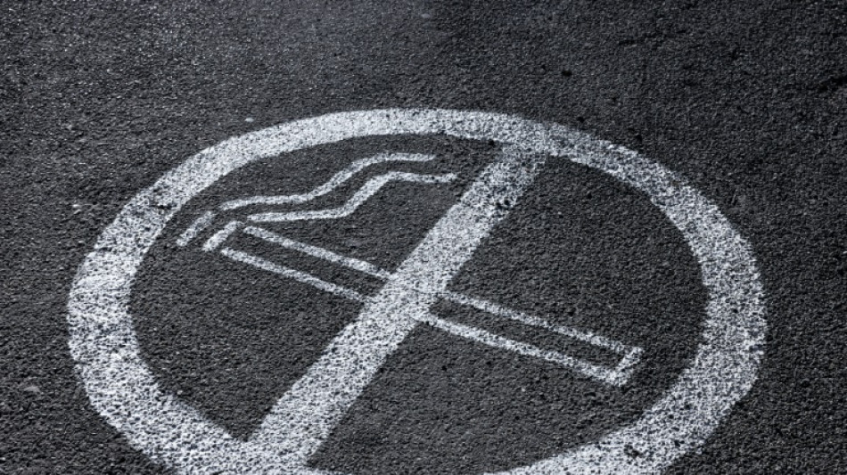 Terrasses, arr&ecirc;ts de bus: les Etats europ&eacute;ens pour l'extension des espaces sans tabac