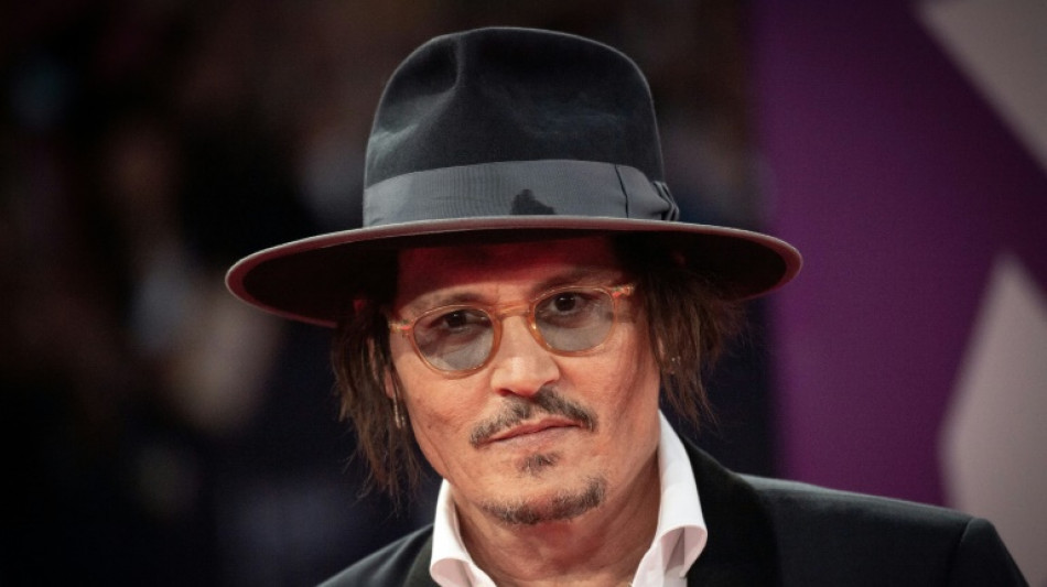 Johnny Depp vend des oeuvres d'art qu'il a r&eacute;alis&eacute;es pour plus de 3 millions d'euros